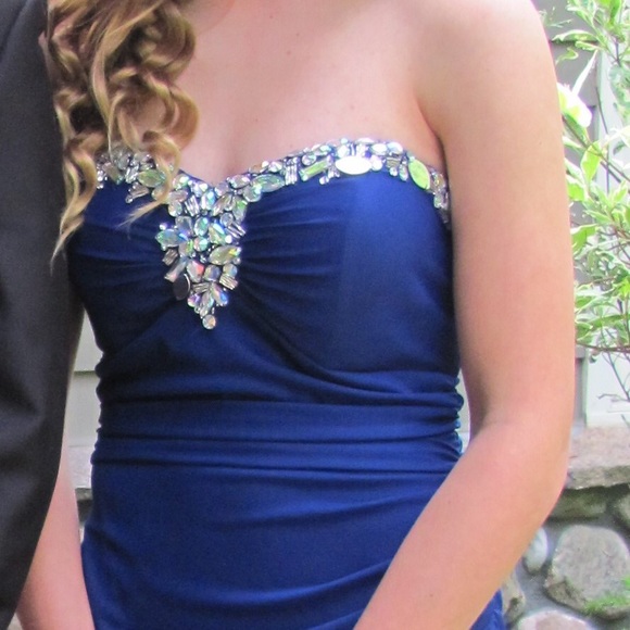 Laura Dresses & Skirts - Elegant Evening Gown